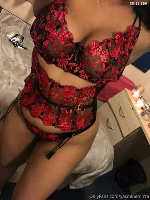 Yasmine OnlyFans Leaked Free Thumbnail Picture - #c8jxzkYp75