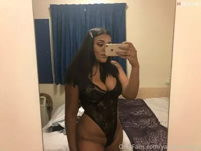 Yasmine OnlyFans Leaked Free Thumbnail Picture - #hfUw6a7NCk