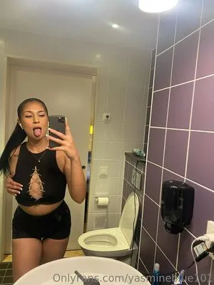 Yasmine101 OnlyFans Leaked Free Thumbnail Picture - #0SzN5HAcWD