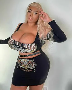 Yathbeauty OnlyFans Leaked Free Thumbnail Picture - #0V0hNAs5SM