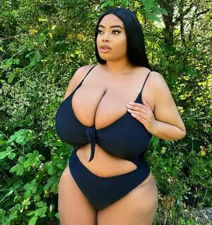 Yathbeauty OnlyFans Leaked Free Thumbnail Picture - #P1K9fvUAoC