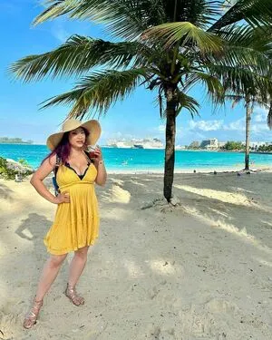 Yaya Han OnlyFans Leaked Free Thumbnail Picture - #WdwhmCmNAk