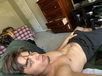 Yazandiab OnlyFans Leaked Free Thumbnail Picture - #69oNnybnym