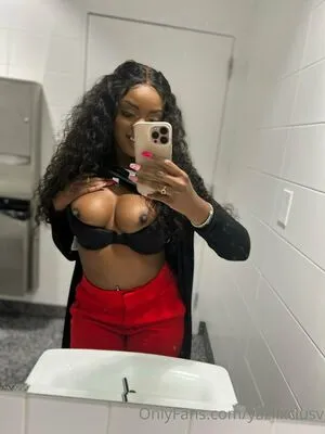 Yazlixclusv OnlyFans Leaked Free Thumbnail Picture - #OywiQjQ7qx