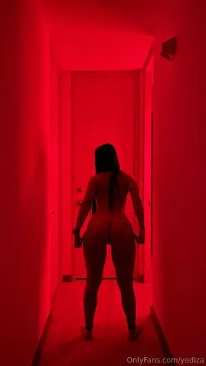Yediza OnlyFans Leaked Free Thumbnail Picture - #9le7EqvyB8