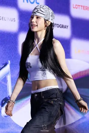 Yeji OnlyFans Leaked Free Thumbnail Picture - #2Xn1QCFM3j