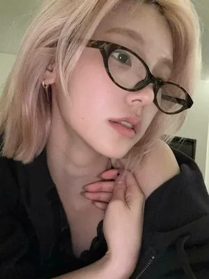 Yeji OnlyFans Leaked Free Thumbnail Picture - #64uqILx8wI