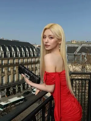 Yeji OnlyFans Leaked Free Thumbnail Picture - #6pP7yAO6if