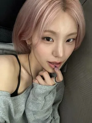 Yeji OnlyFans Leaked Free Thumbnail Picture - #8lguoM1wnS