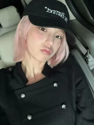 Yeji OnlyFans Leaked Free Thumbnail Picture - #QfdsigrmjN