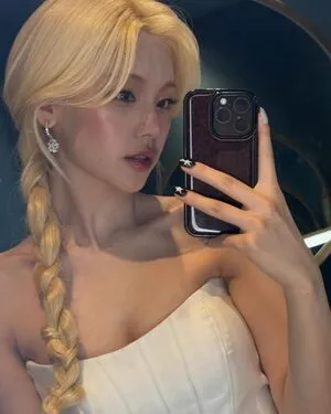 Yeji OnlyFans Leaked Free Thumbnail Picture - #RVesNP4VJ4