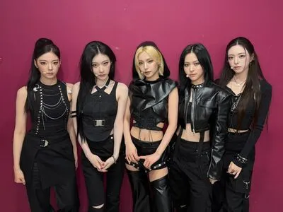 Yeji OnlyFans Leaked Free Thumbnail Picture - #RjX7i7Alm0