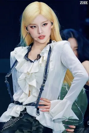 Yeji OnlyFans Leaked Free Thumbnail Picture - #VtINXkN3P0