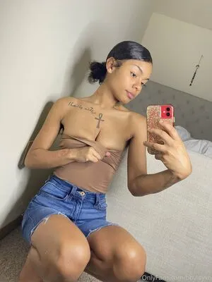 Yellacole OnlyFans Leaked Free Thumbnail Picture - #2BS4j6lR3L