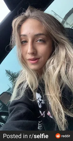 Yellowminimum6204 OnlyFans Leaked Free Thumbnail Picture - #1iGnolJIdb