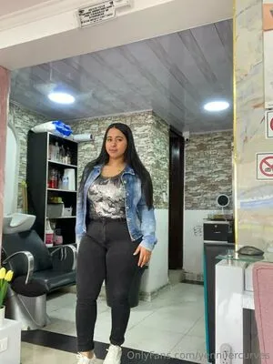 Yennifercurves OnlyFans Leaked Free Thumbnail Picture - #aiiUF6S3eC