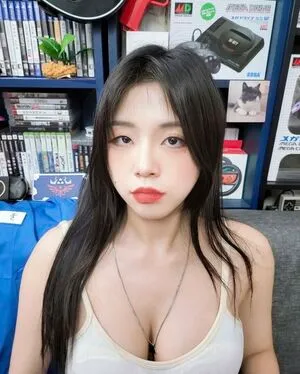 Yeo Ul OnlyFans Leaked Free Thumbnail Picture - #XVvXcUuMU8