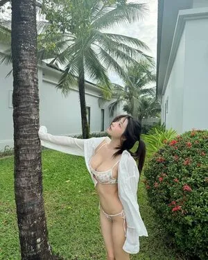 Yeon Yu OnlyFans Leaked Free Thumbnail Picture - #7z1u2GALH5