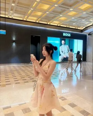 Yeon Yu OnlyFans Leaked Free Thumbnail Picture - #x0YDFPXk71