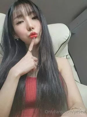 yeseul OnlyFans Leaked Free Thumbnail Picture - #XYFhagP197