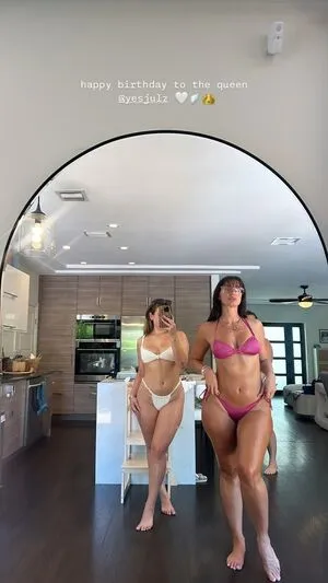 Yesjulz OnlyFans Leaked Free Thumbnail Picture - #3Yi6TjmxW3