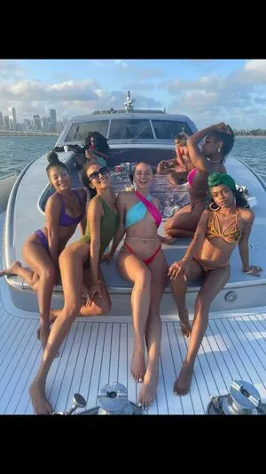 Yesjulz OnlyFans Leaked Free Thumbnail Picture - #OVigj4vIpv