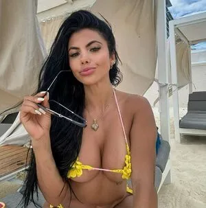 Yesli Gomez OnlyFans Leaked Free Thumbnail Picture - #i9MUyxBDh4
