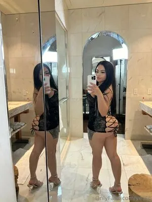 Yesso OnlyFans Leaked Free Thumbnail Picture - #2E4hoKsAgO