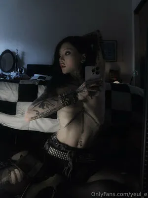 Yeule OnlyFans Leaked Free Thumbnail Picture - #rpNuRE4Xzy