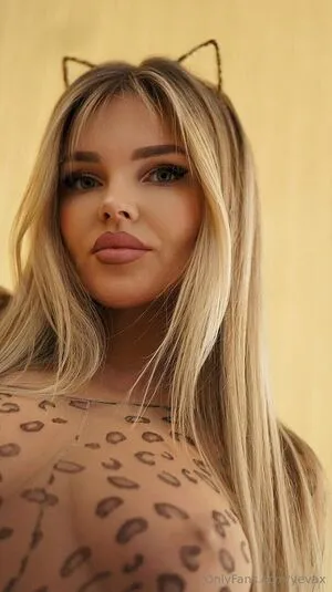 Yevax OnlyFans Leaked Free Thumbnail Picture - #C845yEKmGp
