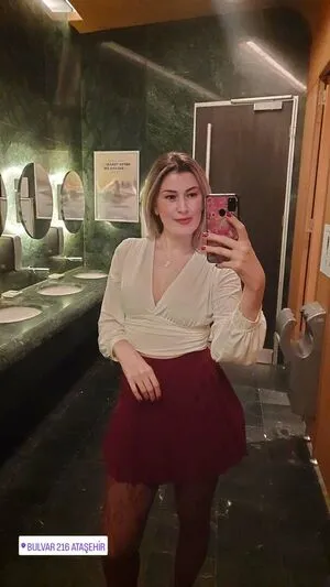 Yildizozkan OnlyFans Leaked Free Thumbnail Picture - #ffSYZYJ0PD