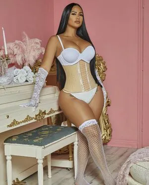 Yineth Moreno OnlyFans Leaked Free Thumbnail Picture - #TCNlHkBC0G