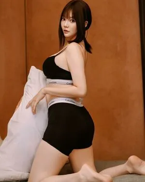 Ying Tze OnlyFans Leaked Free Thumbnail Picture - #6cE99H44MN