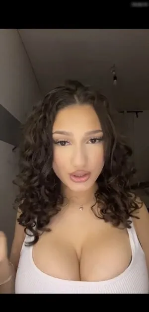 Yisel OnlyFans Leaked Free Thumbnail Picture - #cAsbRESvtw
