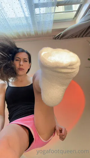 Yogafootqueenfree OnlyFans Leaked Free Thumbnail Picture - #bMwzT1MF83