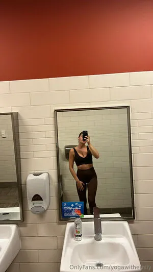 Yogawithemily OnlyFans Leaked Free Thumbnail Picture - #ELYGImkN9i