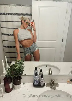 Yogawithemily OnlyFans Leaked Free Thumbnail Picture - #JJVAjfmoto