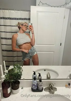 Yogawithemily OnlyFans Leaked Free Thumbnail Picture - #pzwBfgQbqK