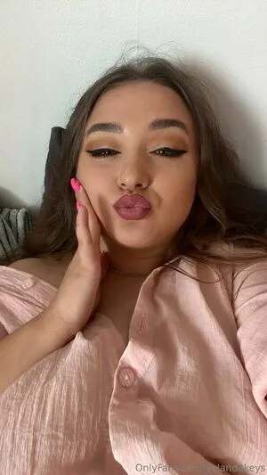 Yolandakeys OnlyFans Leaked Free Thumbnail Picture - #R6XheYYxYV