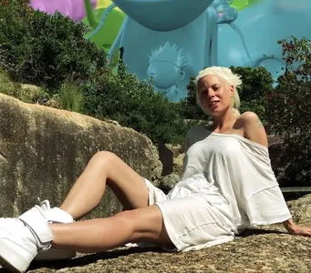 Yolandi Visser OnlyFans Leaked Free Thumbnail Picture - #iVGqlkTEVw