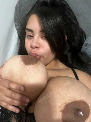 Yomyjuggs OnlyFans Leaked Free Thumbnail Picture - #hMpFs85Kfy