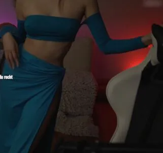 Yonca OnlyFans Leaked Free Thumbnail Picture - #5AVtUlJMDo