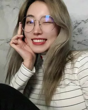 Yoojin OnlyFans Leaked Free Thumbnail Picture - #49wZvkaW9D