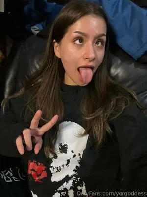 Yorgoddess OnlyFans Leaked Free Thumbnail Picture - #944SrtM4x5