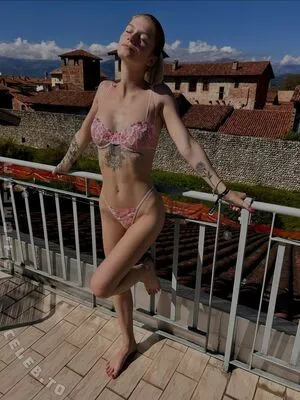 Younglily Official OnlyFans Leaked Free Thumbnail Picture - #I9t4GNAZ04