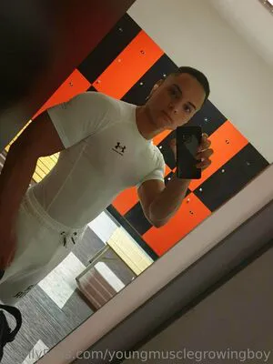 Youngmusclegrowingboy OnlyFans Leaked Free Thumbnail Picture - #6CPliVGF66