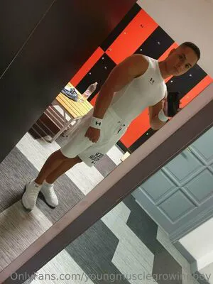 Youngmusclegrowingboy OnlyFans Leaked Free Thumbnail Picture - #j8ib8Vq1RL