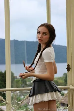 Youngy Lizzy OnlyFans Leaked Free Thumbnail Picture - #UCp1BSdMVj