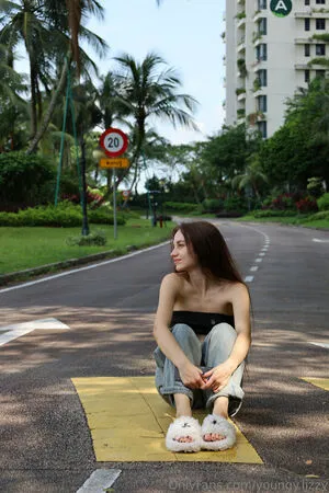 Youngy Lizzy OnlyFans Leaked Free Thumbnail Picture - #r18R4Ld9Gq