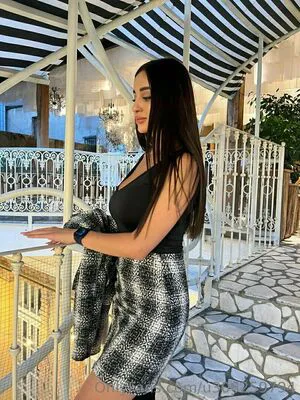 Your Habibi OnlyFans Leaked Free Thumbnail Picture - #1Y1w2sLUC1